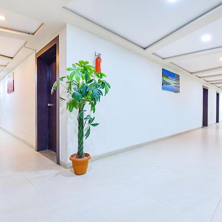 Fabhotel Skyland Ahmedabad Esterno foto