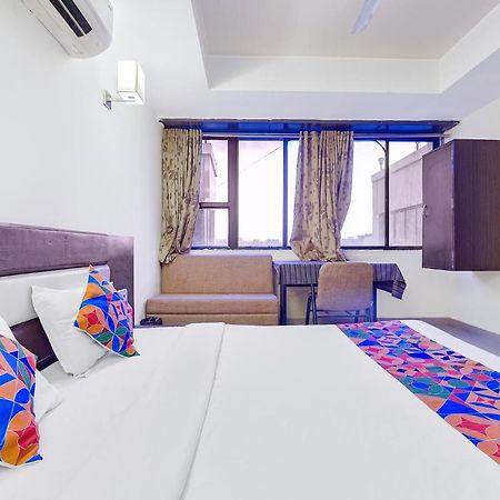 Fabhotel Skyland Ahmedabad Esterno foto