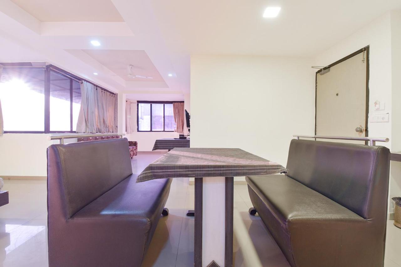 Fabhotel Skyland Ahmedabad Esterno foto