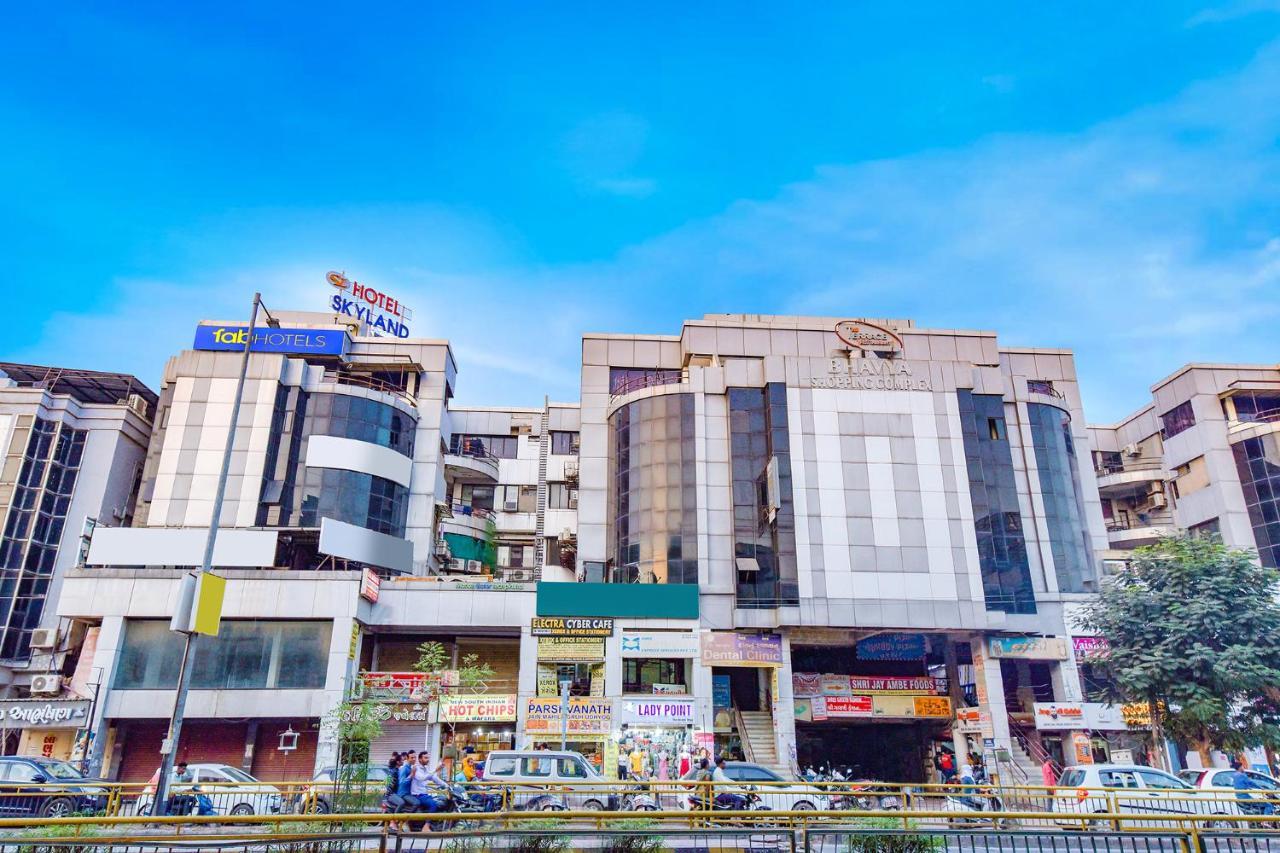 Fabhotel Skyland Ahmedabad Esterno foto