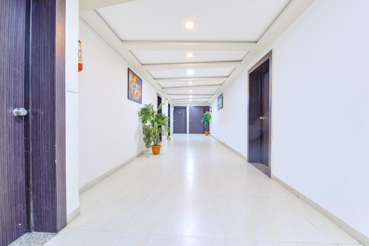 Fabhotel Skyland Ahmedabad Esterno foto